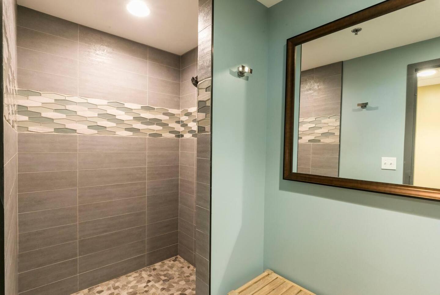 Luxury Oceanfront 2 Bedroom Apartment At Waikiki Beach Tower โฮโนลูลู ภายนอก รูปภาพ