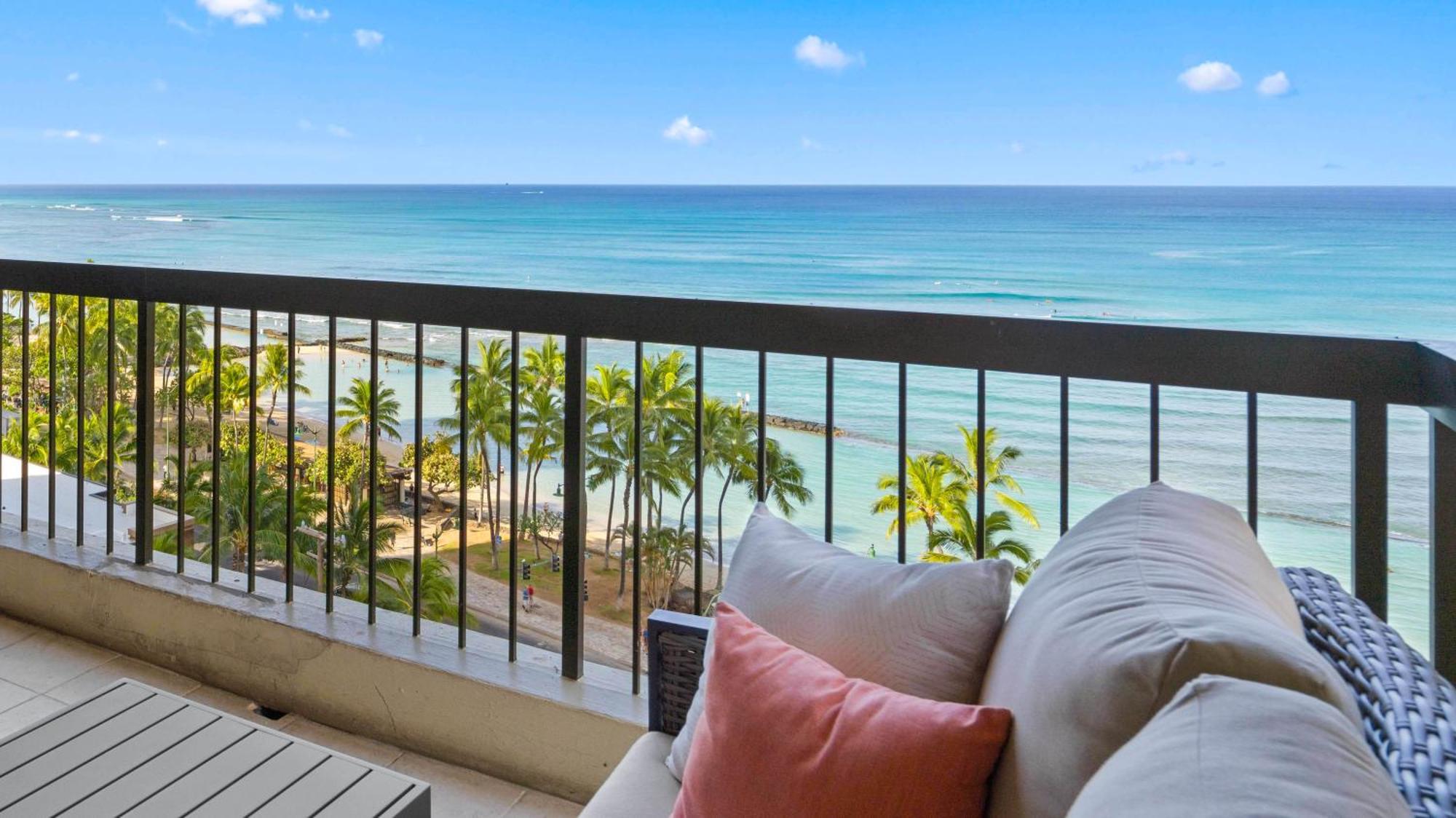Luxury Oceanfront 2 Bedroom Apartment At Waikiki Beach Tower โฮโนลูลู ภายนอก รูปภาพ
