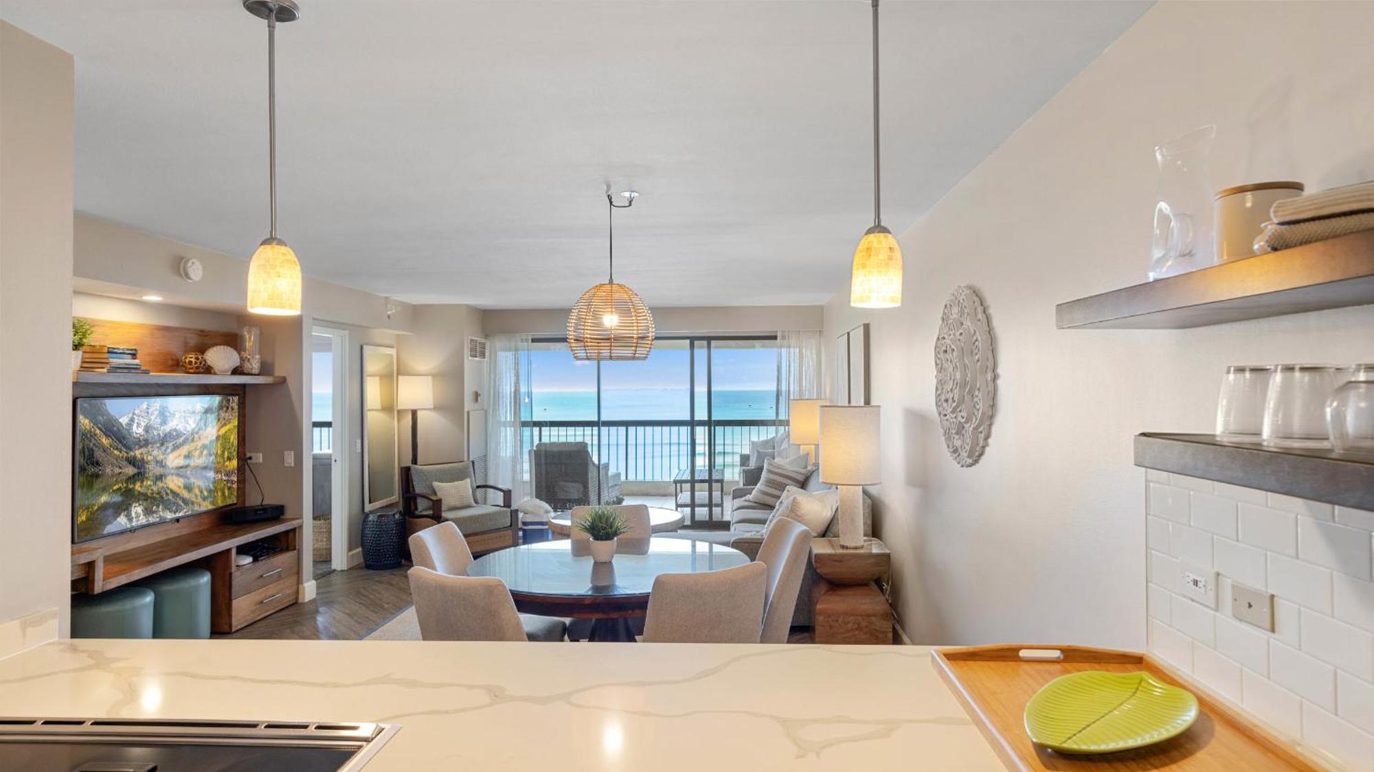 Luxury Oceanfront 2 Bedroom Apartment At Waikiki Beach Tower โฮโนลูลู ภายนอก รูปภาพ